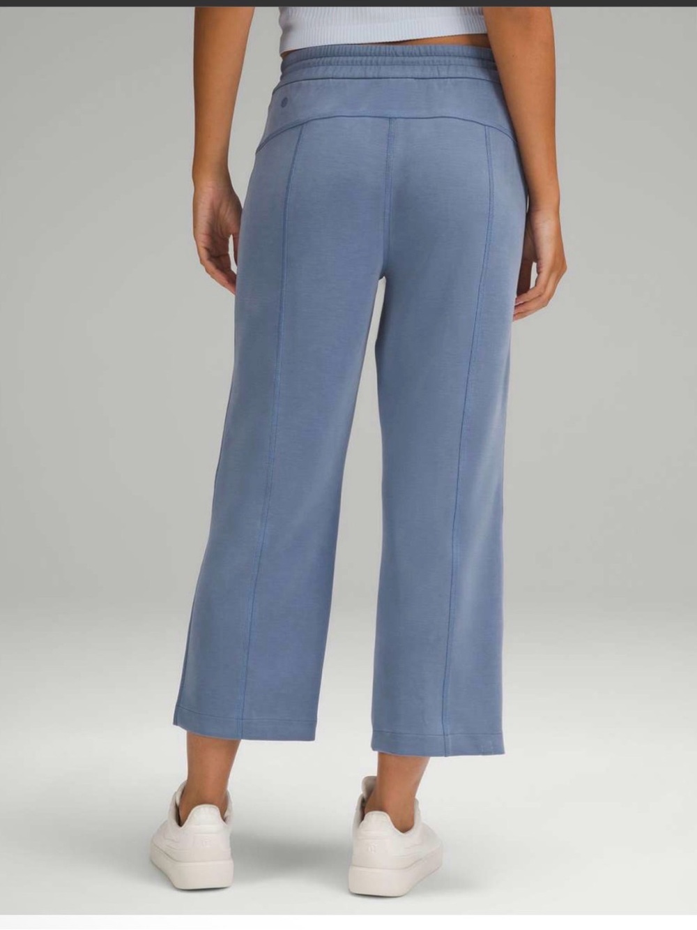 Lululemon Softstreme High-Rise Straight-Leg Cropped Pant
Oasis Blue - Picture 2 of 8